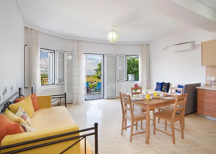 Kazarma At Village * Klísmata