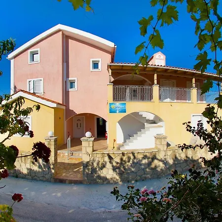 Kazarma At Village Apartament *