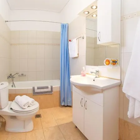 Kazarma At Village Apartament *