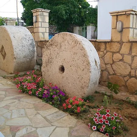 Kazarma At Village Apartament Klísmata