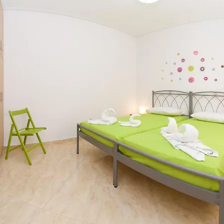 Kazarma At Village Lägenhet *